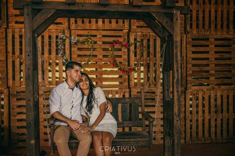 Inspiração e ideias criativas ensaio fotográfico pré casamento de casal Holambra cidade das flores SP'