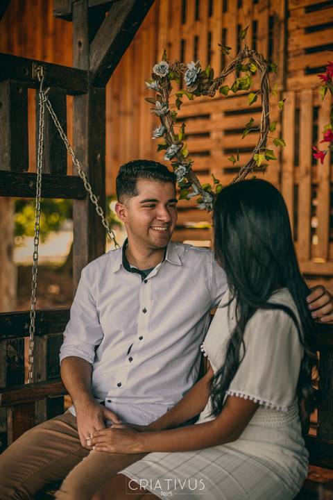 Inspiração e ideias criativas ensaio fotográfico pré casamento de casal Holambra cidade das flores SP'
