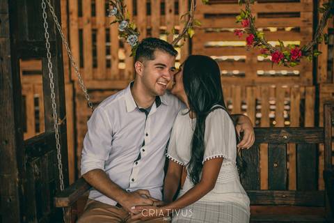 Inspiração e ideias criativas ensaio fotográfico pré casamento de casal Holambra cidade das flores SP'