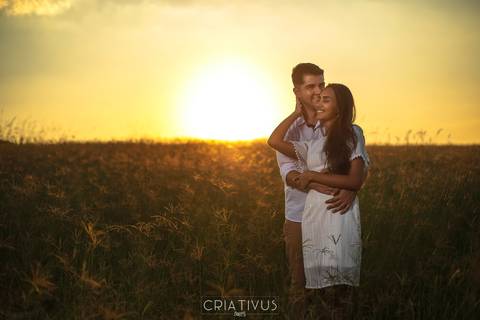 Inspiração e ideias criativas ensaio fotográfico pré casamento de casal Holambra cidade das flores SP'