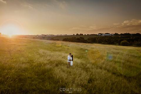 Inspiração e ideias criativas ensaio fotográfico pré casamento de casal Holambra cidade das flores SP'