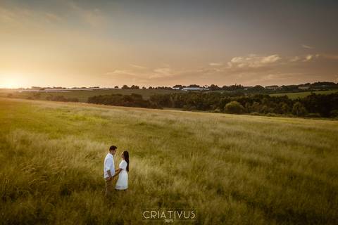 Inspiração e ideias criativas ensaio fotográfico pré casamento de casal Holambra cidade das flores SP'