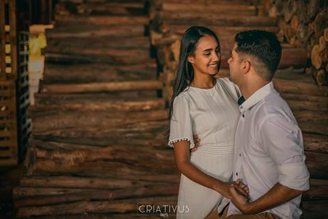 Inspiração e ideias criativas ensaio fotográfico pré casamento de casal Holambra cidade das flores SP'