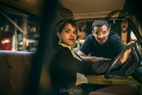 Inspiração e ideias criativas ensaio fotográfico pré casamento de casal Mecânica Green Auto Center'