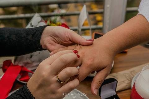 Foto e Vídeo criativo para o Pedido de Casamento surpresa romântico no Restaurante Esther'