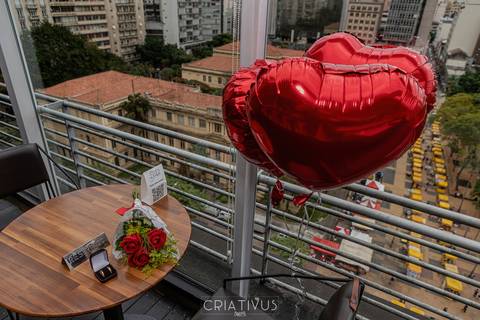 Foto e Vídeo criativo para o Pedido de Casamento surpresa romântico no Restaurante Esther'