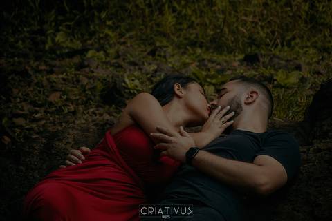 Inspiração e ideias ensaio fotográfico pré casamento de casal Cachoeira do Saltão Brotas SP'