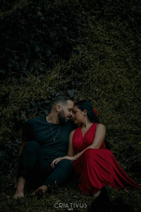 Inspiração e ideias ensaio fotográfico pré casamento de casal Cachoeira do Saltão Brotas SP'