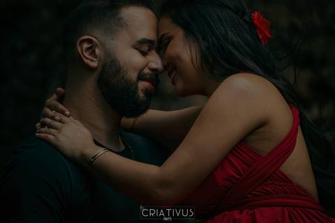 Inspiração e ideias ensaio fotográfico pré casamento de casal Cachoeira do Saltão Brotas SP'