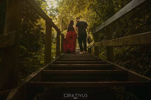 Inspiração e ideias ensaio fotográfico pré casamento de casal Cachoeira do Saltão Brotas SP'