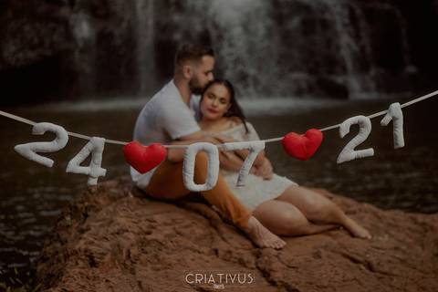 Inspiração e ideias ensaio fotográfico pré casamento de casal Cachoeira do Saltão Brotas SP'