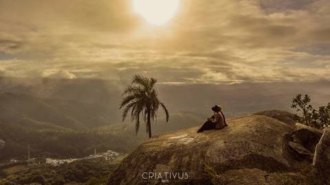 Inspiração e ideias ensaio fotográfico pré casamento de casal Pico do Olho d'Água Mairiporã - SP'