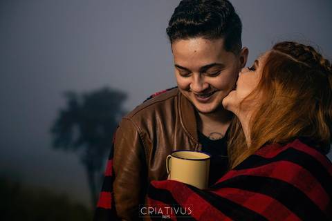 Inspiração e ideias ensaio fotográfico pré casamento de casal Pico do Olho d'Água Mairiporã - SP'