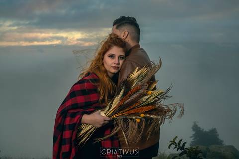 Inspiração e ideias ensaio fotográfico pré casamento de casal Pico do Olho d'Água Mairiporã - SP'