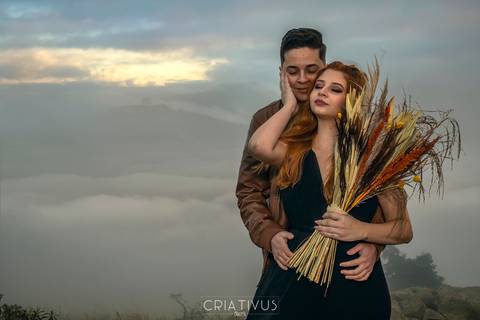 Inspiração e ideias ensaio fotográfico pré casamento de casal Pico do Olho d'Água Mairiporã - SP'