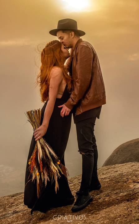 Inspiração e ideias ensaio fotográfico pré casamento de casal Pico do Olho d'Água Mairiporã - SP'