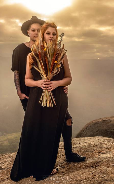 Inspiração e ideias ensaio fotográfico pré casamento de casal Pico do Olho d'Água Mairiporã - SP'