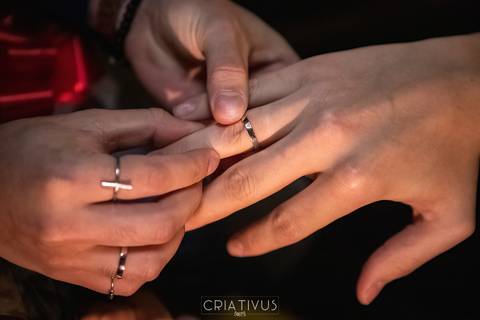 Foto e Vídeo criativo para o Pedido de Casamento surpresa romântico no  restaurante Esther Rooftop'