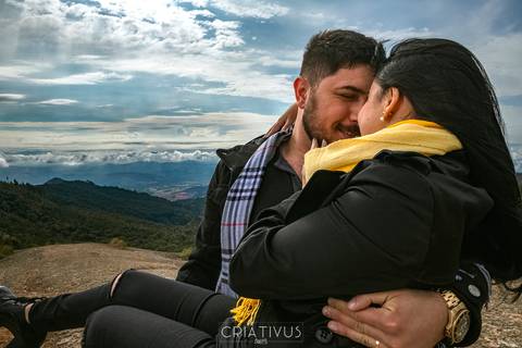 Inspiração e ideias ensaio fotográfico pré casamento de casal Pedra Grande Atibaia '
