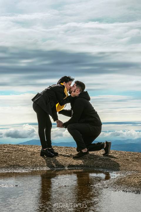Inspiração e ideias ensaio fotográfico pré casamento de casal Pedra Grande Atibaia '