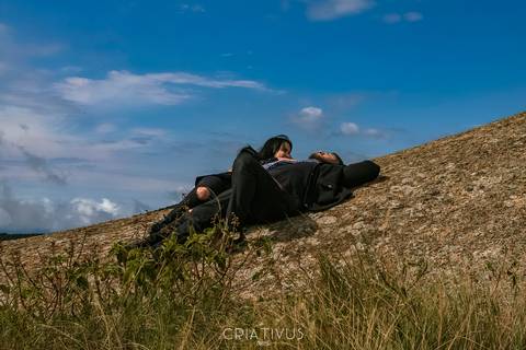 Inspiração e ideias ensaio fotográfico pré casamento de casal Pedra Grande Atibaia '