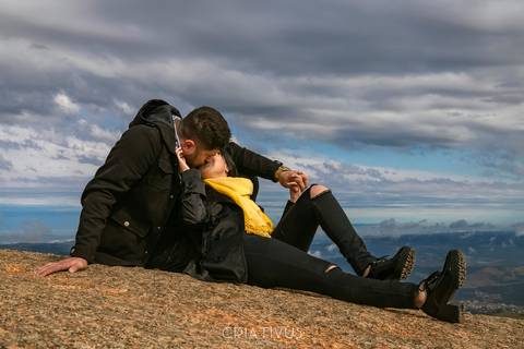 Inspiração e ideias ensaio fotográfico pré casamento de casal Pedra Grande Atibaia '