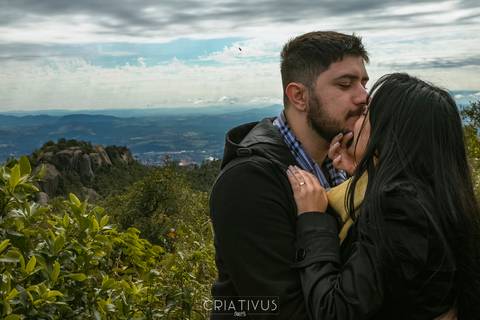 Inspiração e ideias ensaio fotográfico pré casamento de casal Pedra Grande Atibaia '