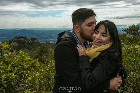 Inspiração e ideias ensaio fotográfico pré casamento de casal Pedra Grande Atibaia '