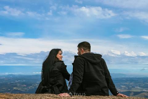 Inspiração e ideias ensaio fotográfico pré casamento de casal Pedra Grande Atibaia '