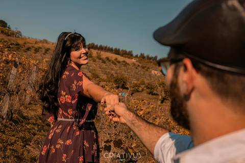Inspiração e ideias criativas  ensaio fotográfico pré casamento de casal no Sitio Nosso Recanto Atibaia'