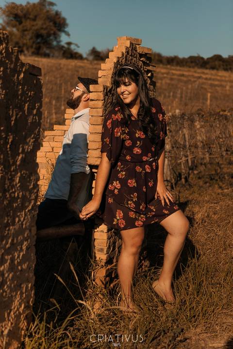 Inspiração e ideias criativas  ensaio fotográfico pré casamento de casal no Sitio Nosso Recanto Atibaia'