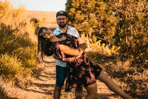 Inspiração e ideias criativas  ensaio fotográfico pré casamento de casal no Sitio Nosso Recanto Atibaia'