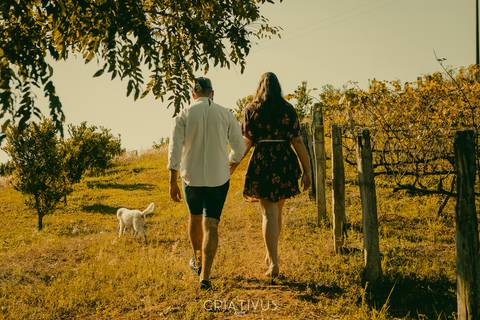 Inspiração e ideias criativas  ensaio fotográfico pré casamento de casal no Sitio Nosso Recanto Atibaia'