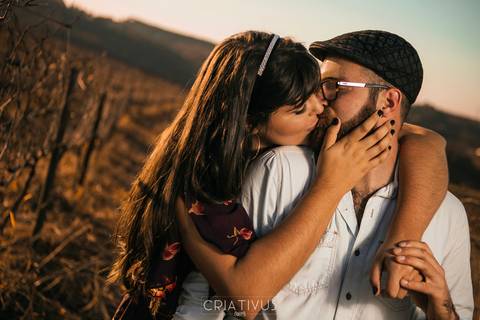 Inspiração e ideias criativas  ensaio fotográfico pré casamento de casal no Sitio Nosso Recanto Atibaia'