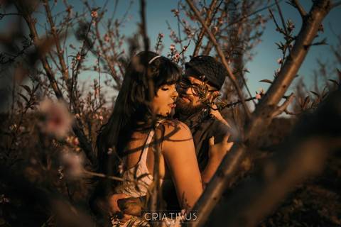 Inspiração e ideias criativas  ensaio fotográfico pré casamento de casal no Sitio Nosso Recanto Atibaia'