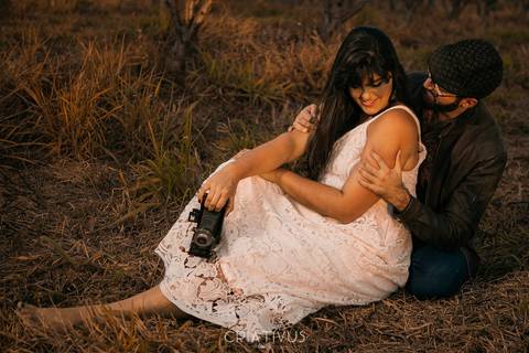 Inspiração e ideias criativas  ensaio fotográfico pré casamento de casal no Sitio Nosso Recanto Atibaia'