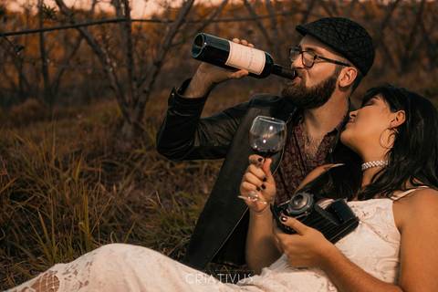 Inspiração e ideias criativas  ensaio fotográfico pré casamento de casal no Sitio Nosso Recanto Atibaia'