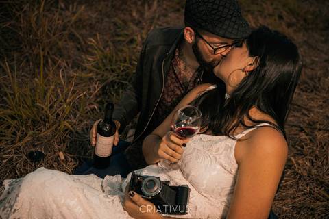 Inspiração e ideias criativas  ensaio fotográfico pré casamento de casal no Sitio Nosso Recanto Atibaia'