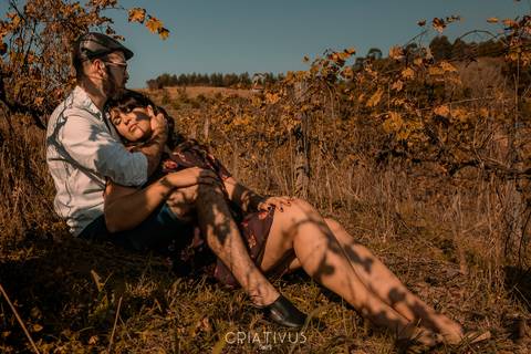Inspiração e ideias criativas  ensaio fotográfico pré casamento de casal no Sitio Nosso Recanto Atibaia'