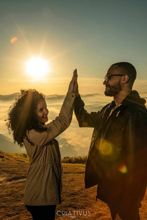 Inspiração e ideias criativas  ensaio fotográfico pré casamento de casal no Morro do Capuava'