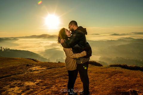 Inspiração e ideias criativas  ensaio fotográfico pré casamento de casal no Morro do Capuava'