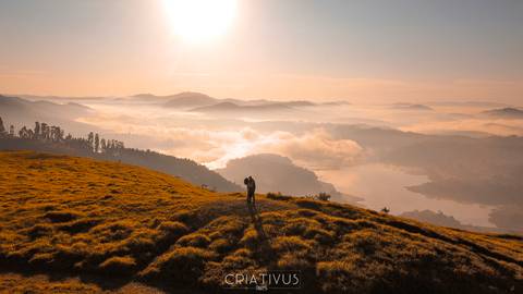 Inspiração e ideias criativas  ensaio fotográfico pré casamento de casal no Morro do Capuava'