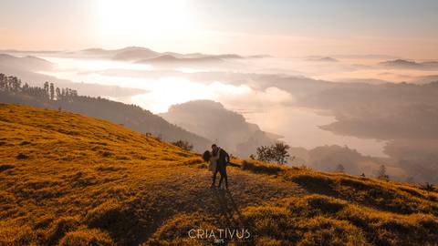 Inspiração e ideias criativas  ensaio fotográfico pré casamento de casal no Morro do Capuava'