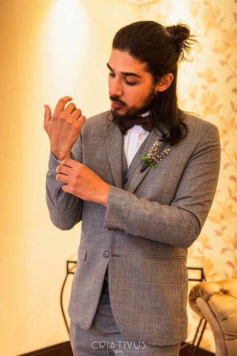 Ensaio fotográfico de casamento making of do noivo Editorial Dreams no Espaço Splendour em Osasco-SP'