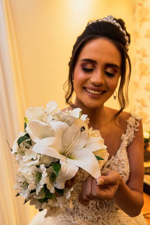 Ensaio fotográfico de casamento making of da noiva Editorial Dreams no Espaço Splendour em Osasco-SP'