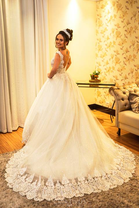 Ensaio fotográfico de casamento making of da noiva Editorial Dreams no Espaço Splendour em Osasco-SP'