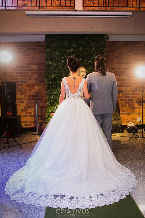 Ensaio fotográfico de casamento com os noivos Editorial Dreams no Espaço Splendour em Osasco-SP'