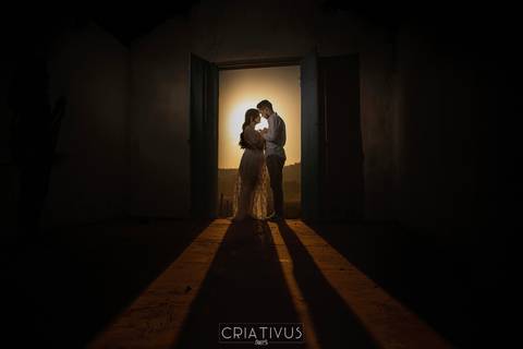 Inspiração e ideias criativas  ensaio fotográfico pré casamento de casal em Holambra-SP'