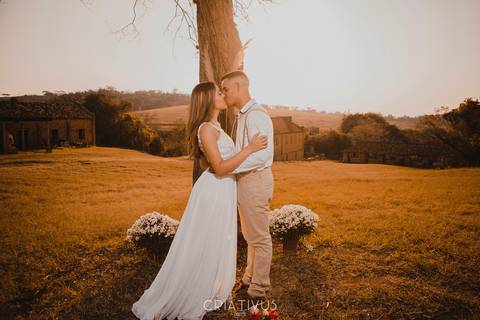 Inspiração e ideias criativas de fotos fotográfico de elopement wedding na Fazenda Vassoural 
'