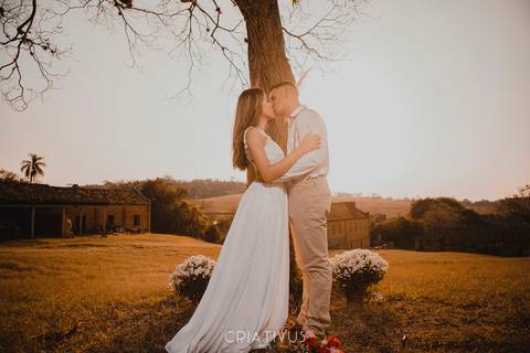 Inspiração e ideias criativas de fotos fotográfico de elopement wedding na Fazenda Vassoural 
'